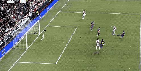 雷火电竞简介-马拉加门将神勇扑救，帮球队保住胜局的简单介绍