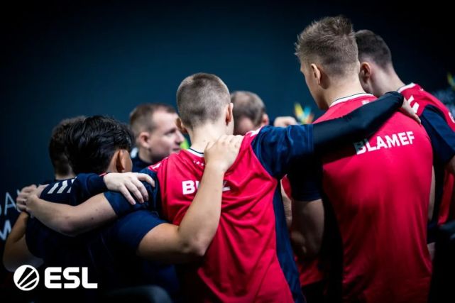 雷火电竞充值-包含俄罗斯队展现统治力，成功晋级下一轮的词条