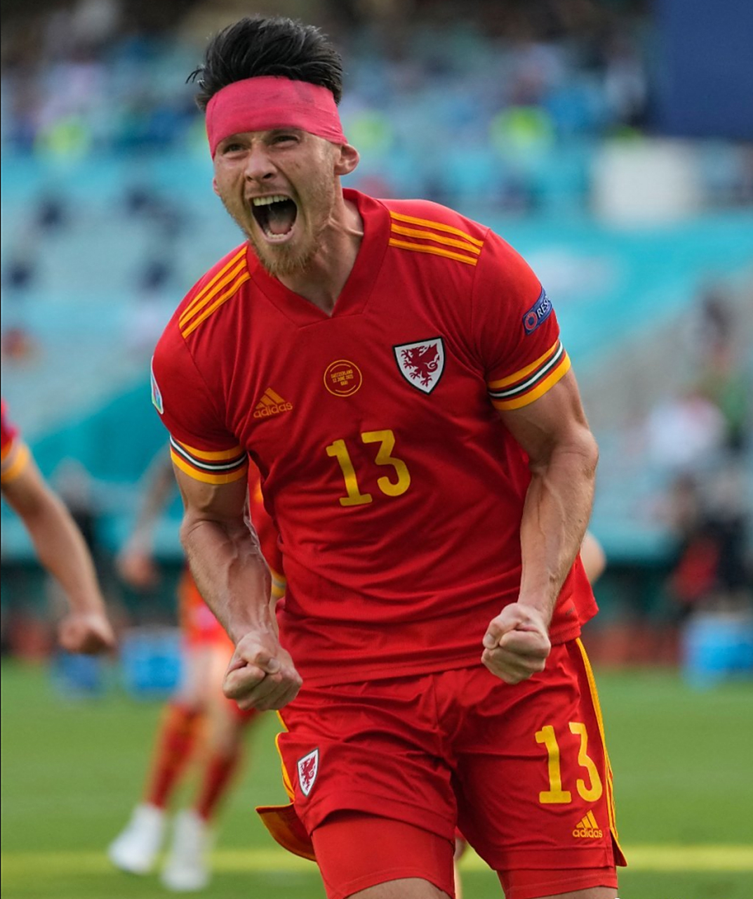 关于威尔士挑战瑞士，球场对决激烈纷呈的信息