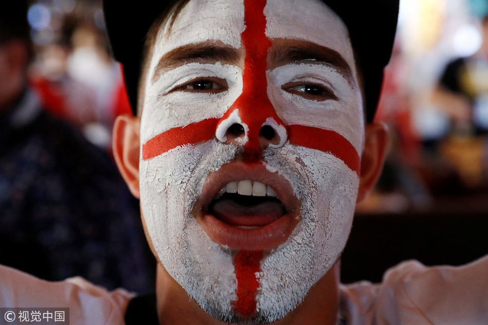 雷火电竞亚洲先驱-惊人表现引发球迷狂热，大有看头