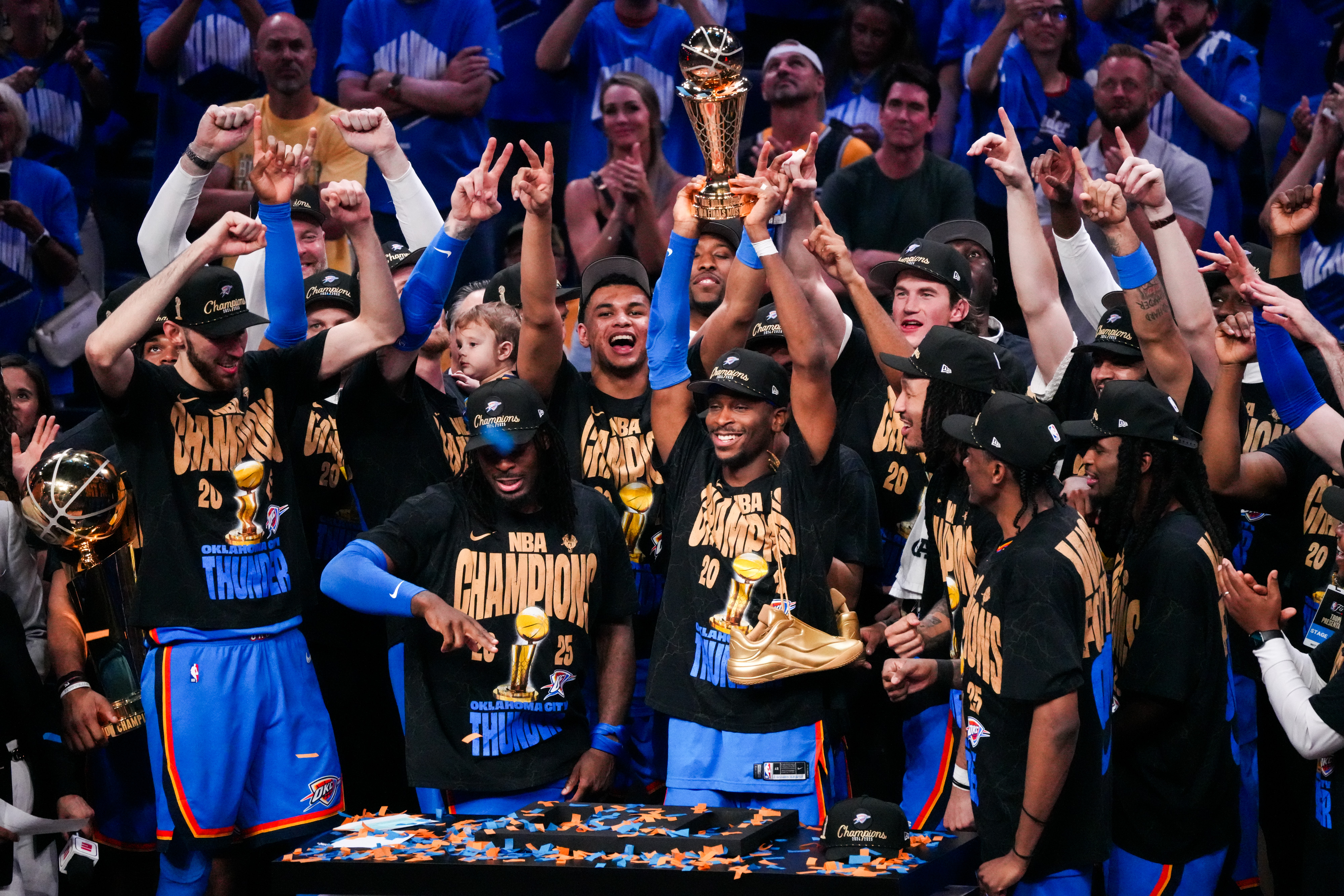 包含美洲篮球锦标赛冠军队庆祝胜利的词条 包含美洲篮球锦标赛冠军队庆祝胜利的词条