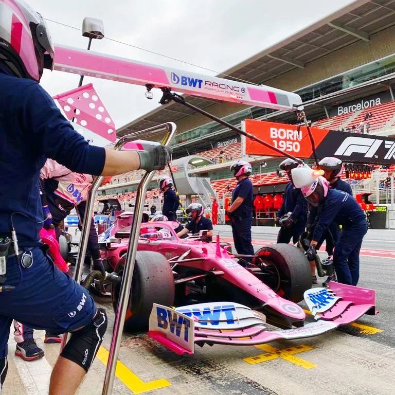 雷火电竞下载-包含阿斯顿马丁轻取威廉姆斯，拉塞尔统治全场的词条