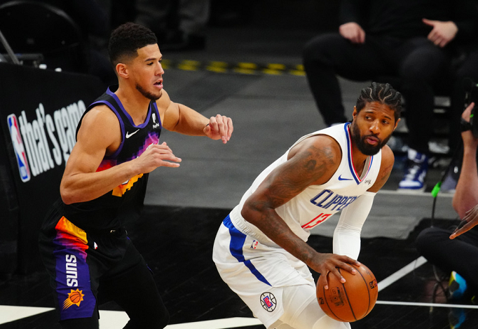 尼克斯完胜广州队，保罗状态火热