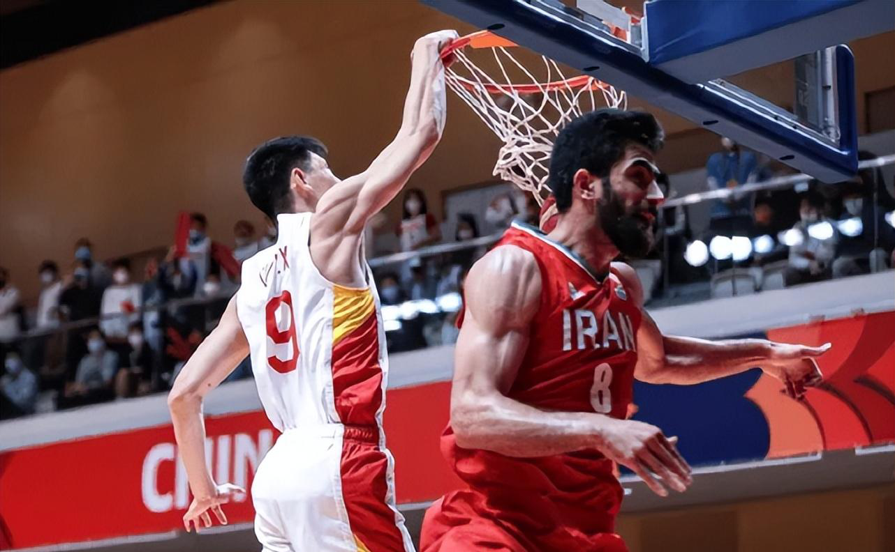 雷火电竞亚洲先驱-76人逆转篮网，赵继伟扛起全队