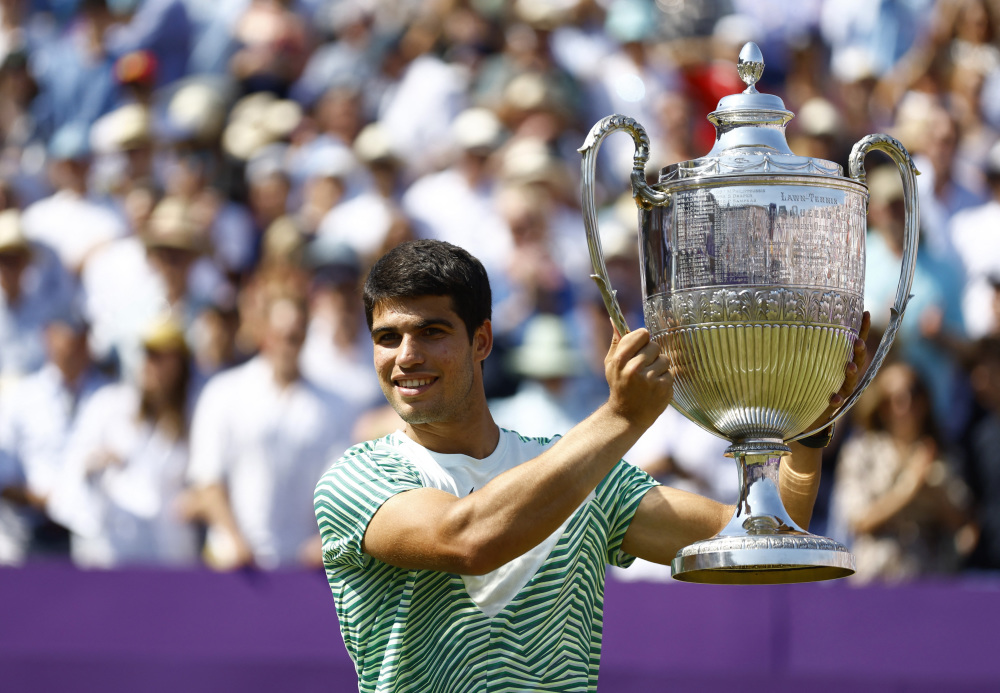 美网轻取拉沃尔杯，阿尔卡拉斯高光表现