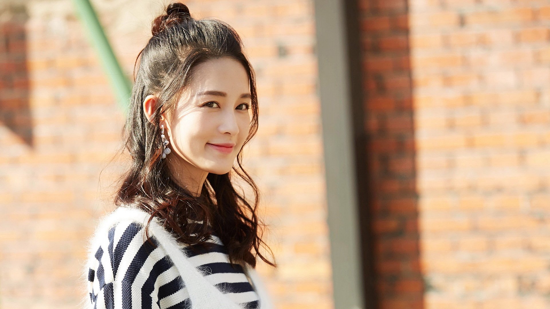 夜与光阴的对抗，莫德里奇在年度焦点战中投下的那束逆时针白光