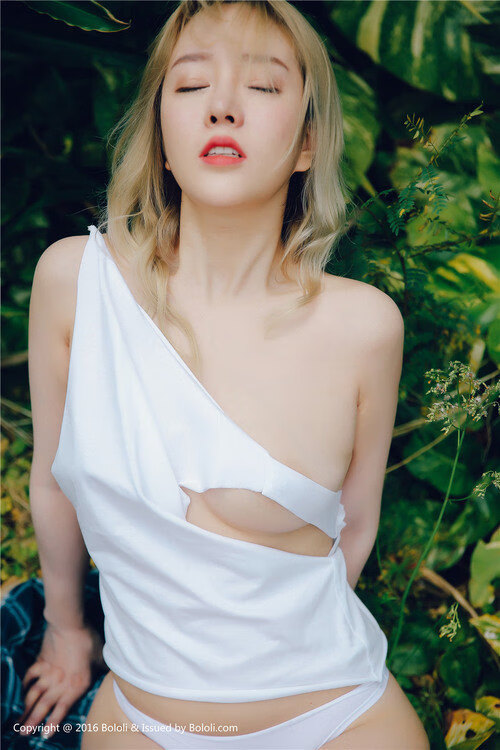 雷火电竞入驻-43+12+7=爵士客场破冰！詹姆斯的不等式拆解开拓者防守