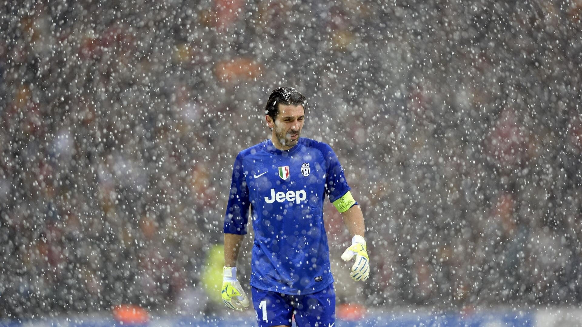 布雷默终场绝杀定乾坤,红军铁壁锁死伊朗锋线